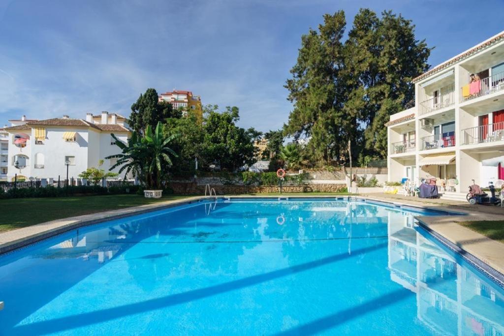 Apartment Armenka Carihuela Park Торремолинос Экстерьер фото