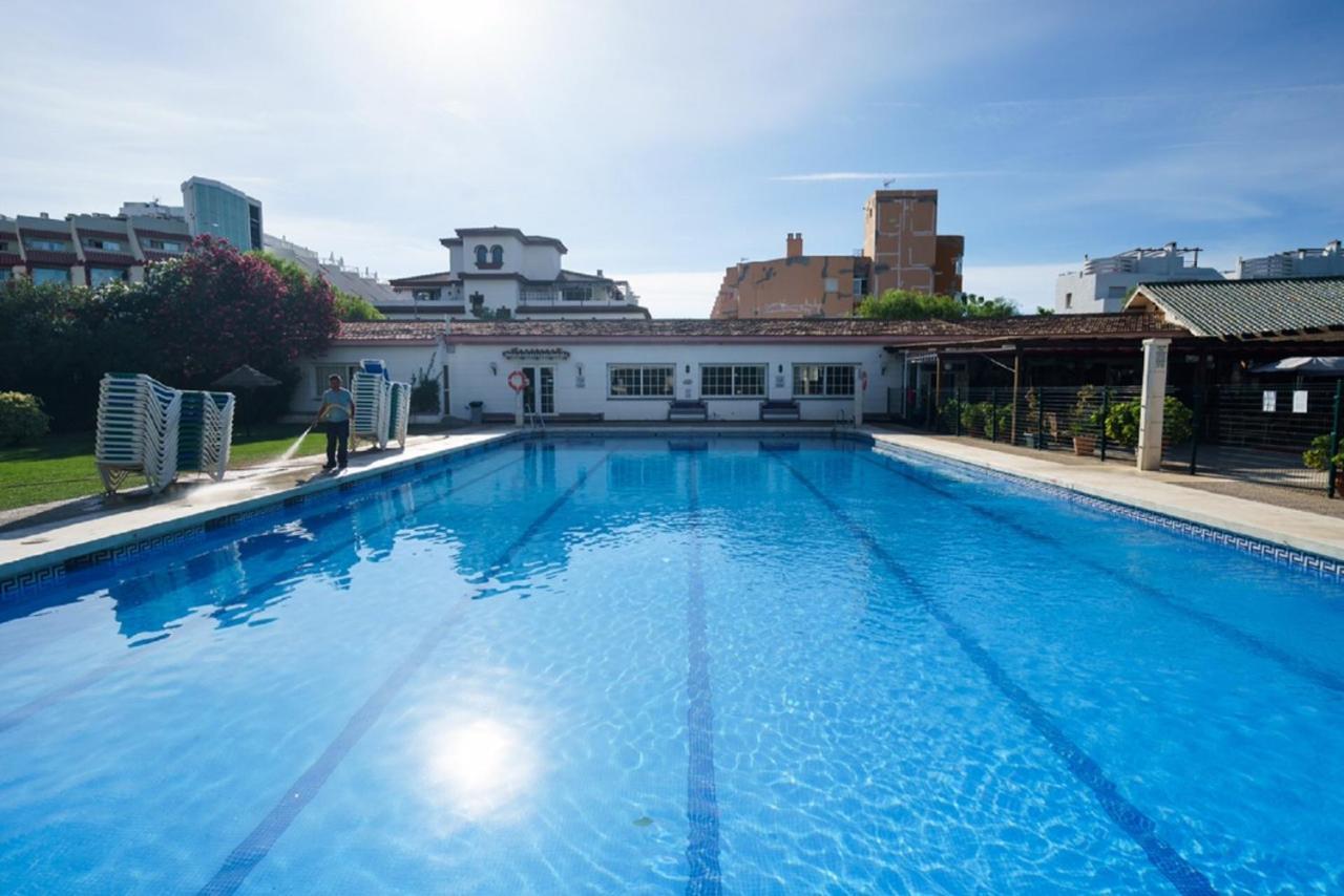 Apartment Armenka Carihuela Park Торремолинос Экстерьер фото